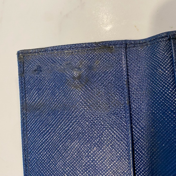 Authentic Prada key holder - Picture 7 of 10